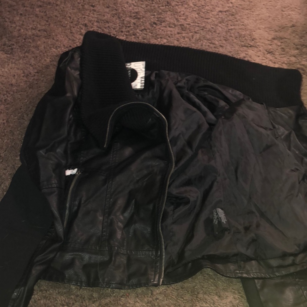 jacket - Picture 3 of 4